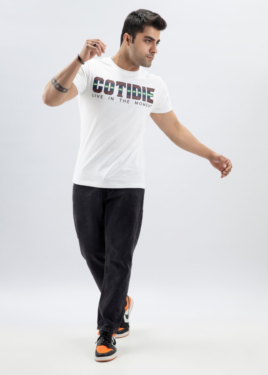 Cotidie Live In The Moment Graphic Tee - Cotidie