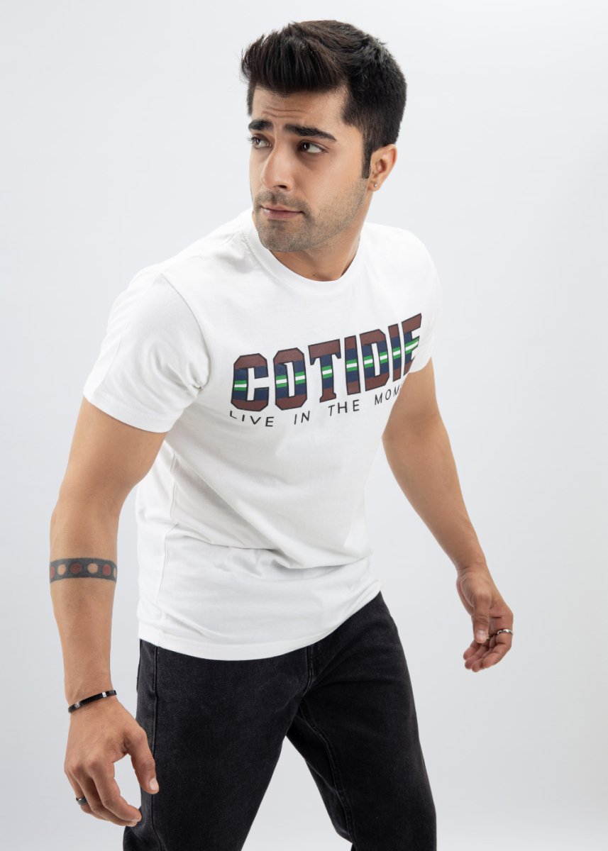 Cotidie Live In The Moment Graphic Tee - Cotidie